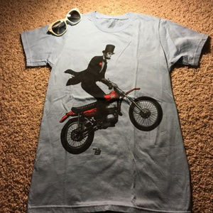 ISO: This shirt!